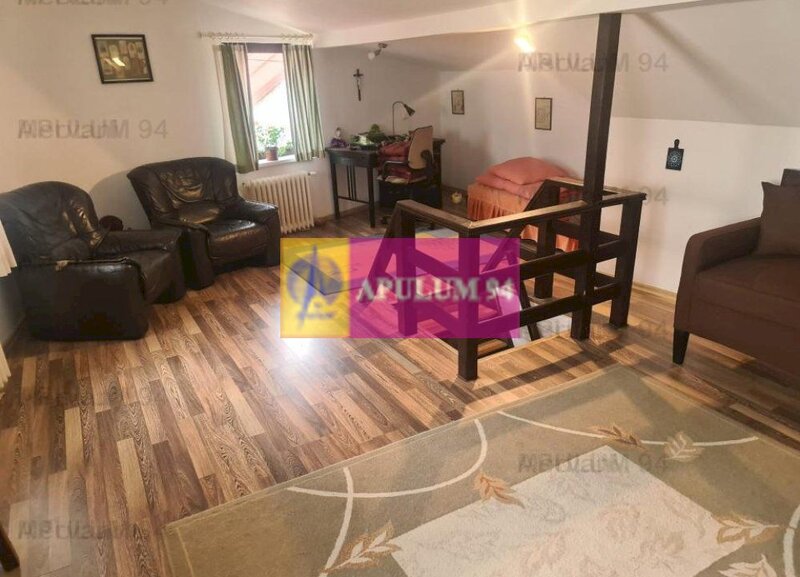 De vanzare apartament in vila - Sinaia